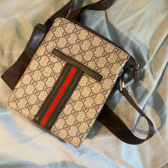 Gucci Cream and Brown Messenger Bag with Monogram Pattern - Picture 1 of 10